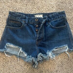 Free People Denim Blue Women's Distressed Shorts Size 26